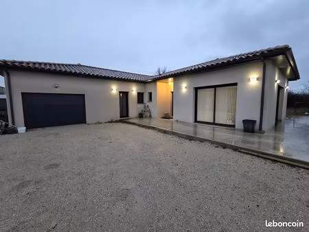 villa 6 pièces 141 m²