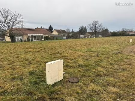 terrain 659 m² vendat