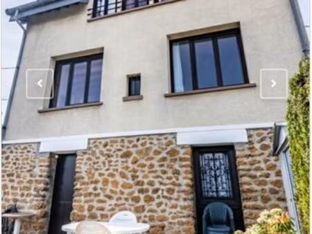 joli studio en face d'un beau jardin