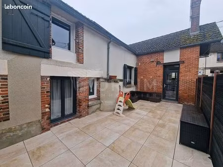 maison 4 pièces 80 m²