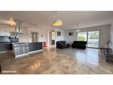 maison 6 pièces 165 m²