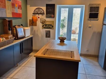 maison rénovée- 4 chambres dpe b- garage 50m2- vue dégagée