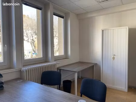 location bureau de 10 m² hôtel d'entreprises diniapolis