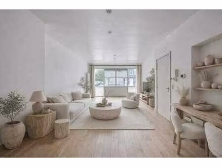 superbe appartement à dilbeek avec deux chambres et une gran