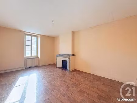appartement 3 pièces 82 m²