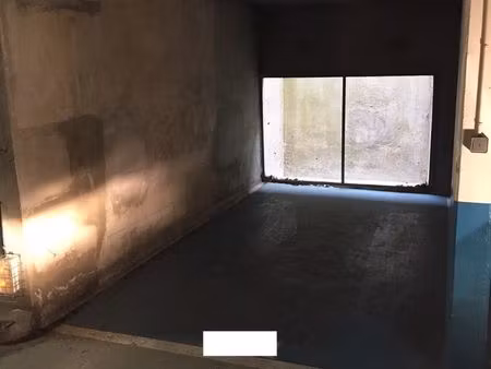 place de parking sécurisée proche de massy palaiseau rer tgv