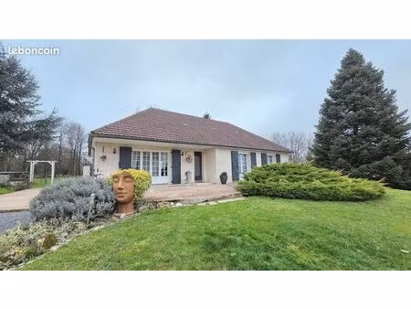 magnifique maison individuelle de plain pied sur 4500 m² de terrain située à neuve-maison