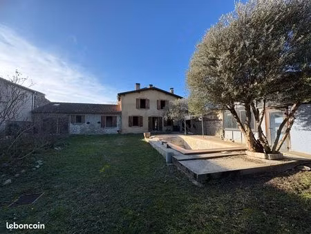 maison 5 pièces 127m2 avec piscine