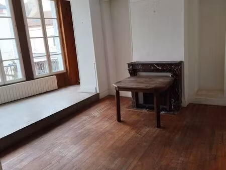 f5 centre ville varennes sur allier