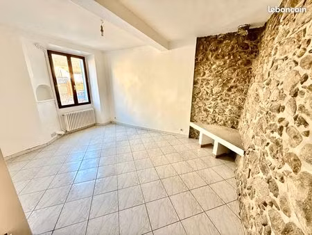 maison de village 4 pièces 83 m²