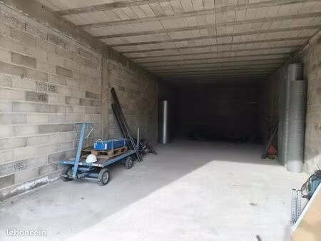 local commercial 87 m² ajaccio