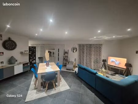 villa de 2021  jardin clos au calme