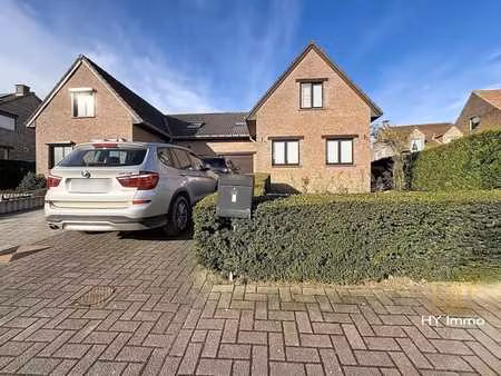 a renover - villa 3 facades de 180m² avec 4 chambres + terra