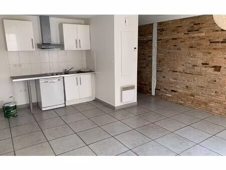 location appartement  39.41 m² t-2 à daux  452 €