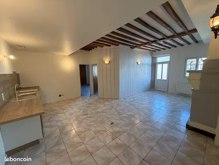 bel appartement t3 au rdc sur rosoy refait à neuf