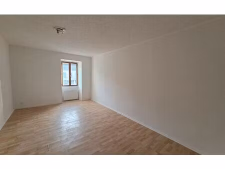 location appartement  75.28 m² t-3 à souppes-sur-loing  730 €