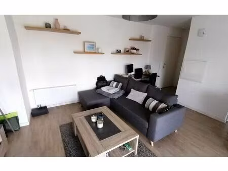 location appartement  41 m² t-2 à vouneuil-sous-biard  630 €
