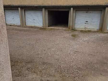 garage fermé clairions