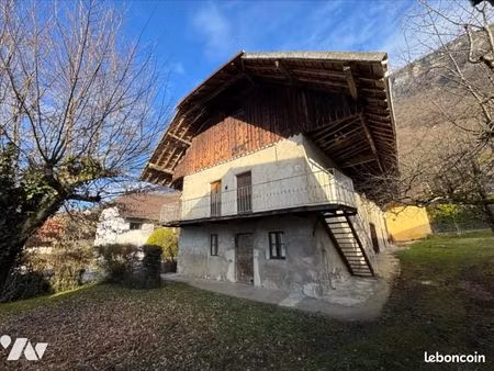 maison 5 pièces 150 m²