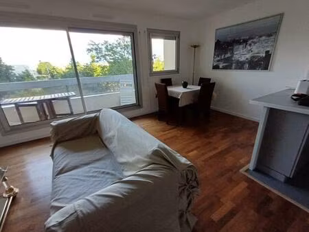 location appartement 2 pièces 50 m² à issy-les-moulineaux (92130)
