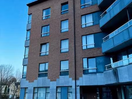 superbe appartement 2 ch. rénové – 92 m² – centre spa