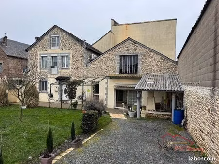 maison 5 pièces 219 m²