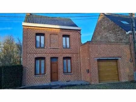 maison d’habitation avec grand entrepôt (+/- 320m2)