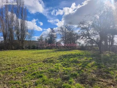 terrain 1 535 m² le charme