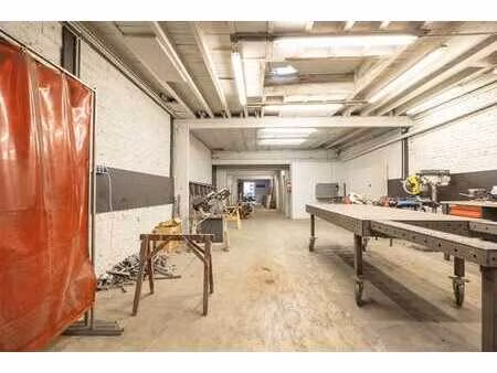 magazijn zonder bureel