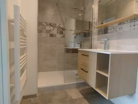 t4 avec garage  parking et climatisation