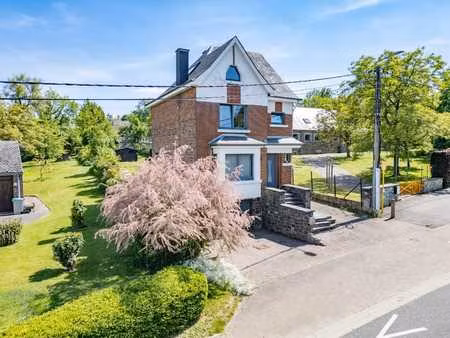 maison 4 façades avec jardin à hollogne