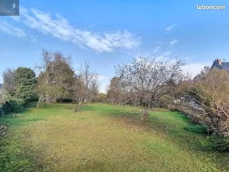 terrain 1655 m² laissac