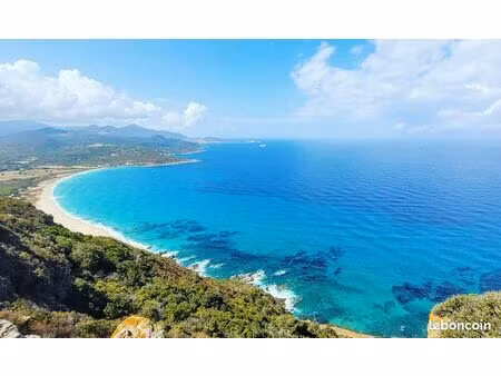 appartement t3 avec jardinet – résidence prisée à lozari  à deux pas de la plage