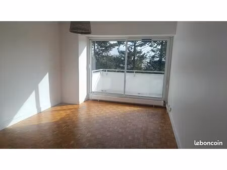 beau f2 43m² lumineux  dans résidence calme et arborée à garches ■les charges comprdes cha