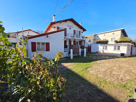 maison anglet 10 pièce(s) 222 m2