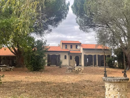 maison t5 à rénover sur les hauteurs de lévignac