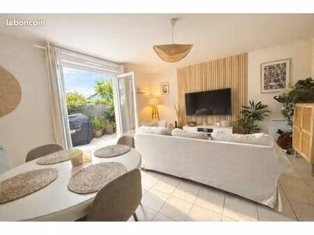 maison de charme dans une résidence de standing