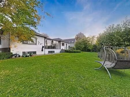 élégante villa de plain-pied – espace  lumière et confort mo