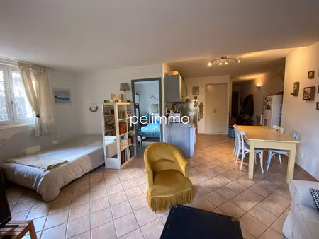 pelissanne - appartement t3 + parking - 60 75 m2