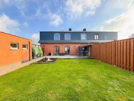 te koop  franse koppelvilla met 4 slaapkamers op landelij...