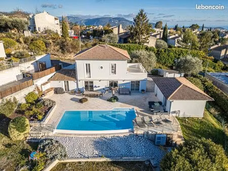 maison 5 pièces 180 m²