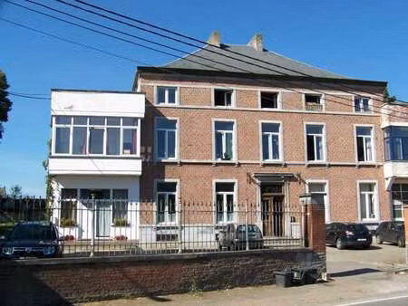 bel appartement 2ch 120m2 avec terrasse - 5621 morialmé