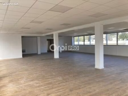 local bureaux 460 m²