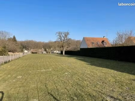 terrain 280 m² linas