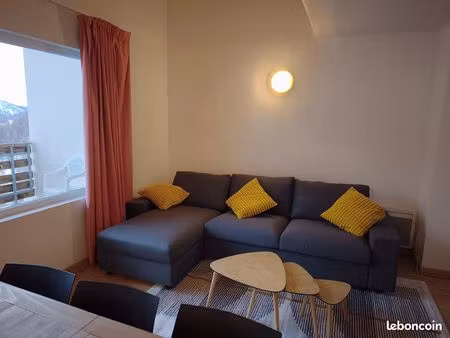 t3 - 47m² - 8 couchages en duplex - meublé - terrasse et parking
