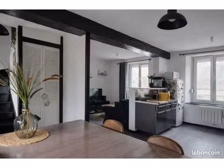 t2 duplex — 56 m² — place de torcy  sedan