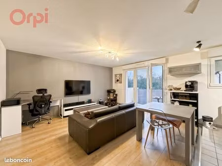 appartement 2 pièces 56 m²
