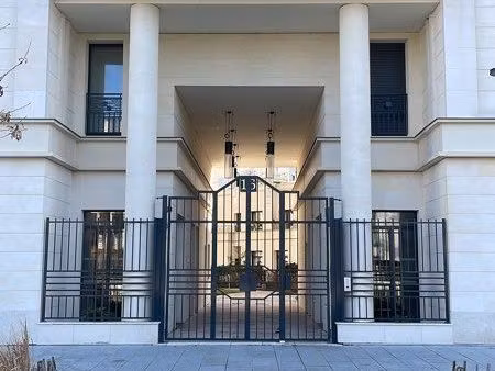 cave saine & sécurisée 3 m² – en face métro – rue dora maar saint-ouen