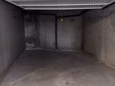 garage à louer