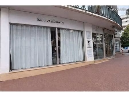 local commercial / bureaux à louer cannes centre
